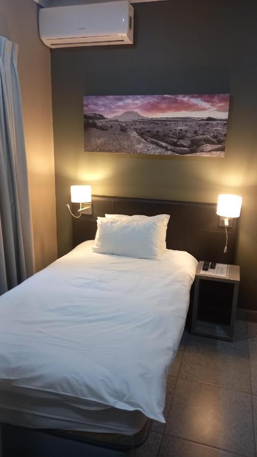 Upington Inn Екстер'єр фото